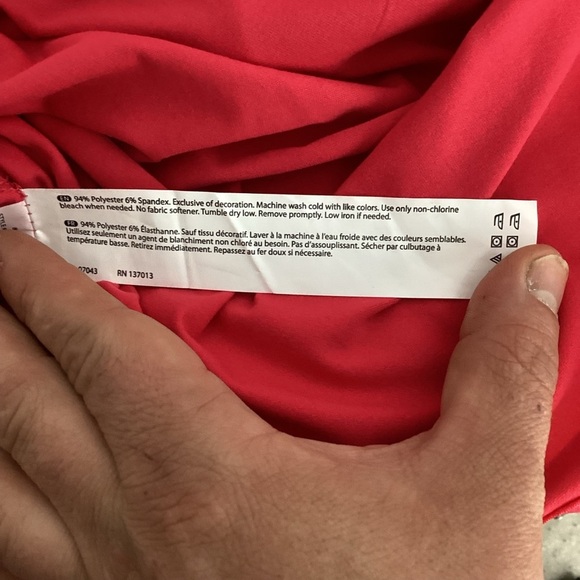 Marika Geranium Back-Cutout Twist Scoop Neck Tank 1X - Picture 7 of 7